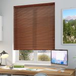 کرکره فلزی چوب قرمز