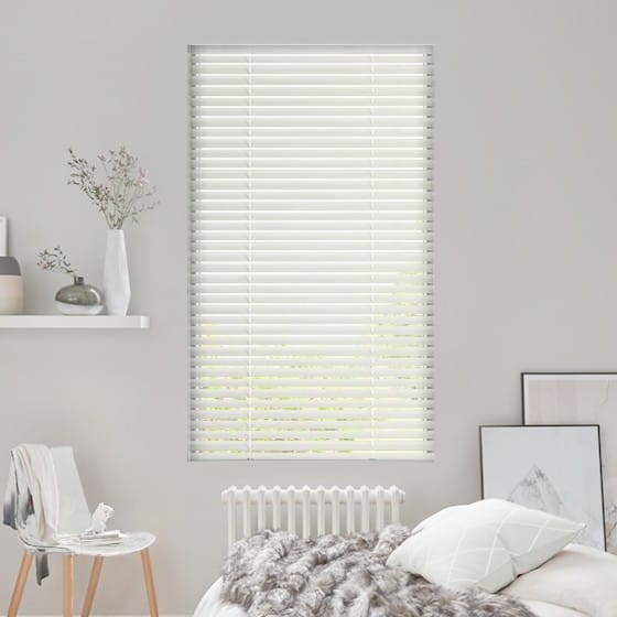 کرکره فلزی سفید