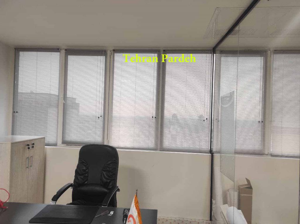 نمای کرکره فلزی پرفراژ