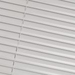 پرده کرکرهای فلزی کرم رنگ