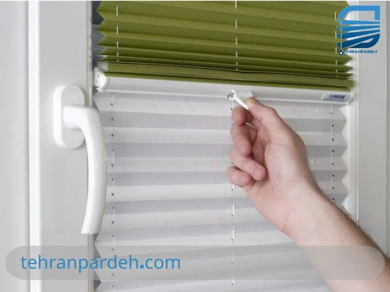 پرده پانچ بهتره یا پلیسه